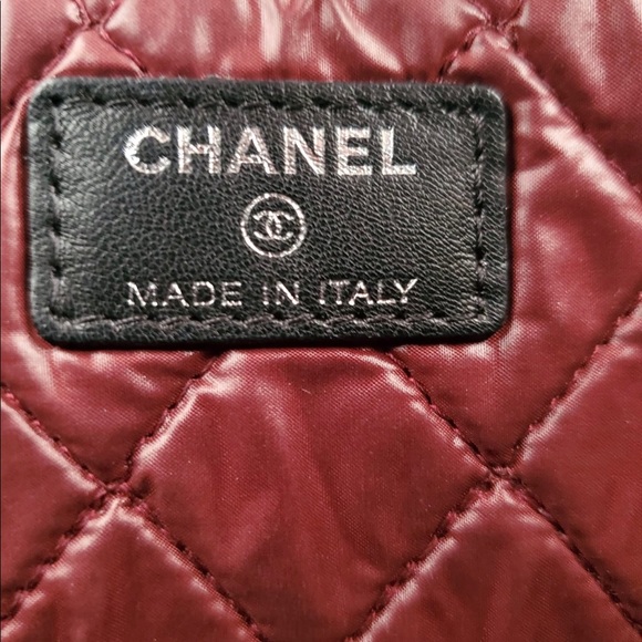 SOLD Chanel Classic O Case - Picture 8 of 9